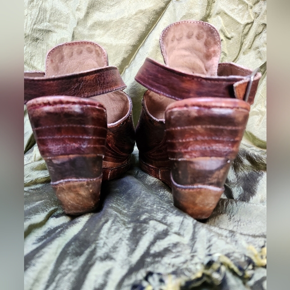 BedStu Joanne Nectar Lux Leather Wedges size 7 - Picture 3 of 7